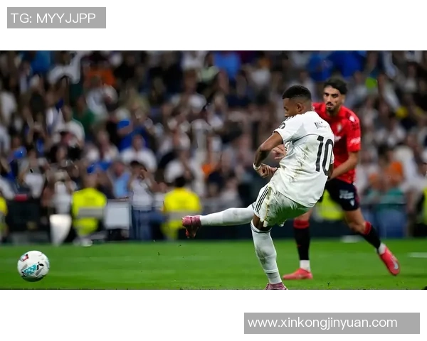 皇马与国际米兰激战在即11月4日巅峰对决引发球迷热议